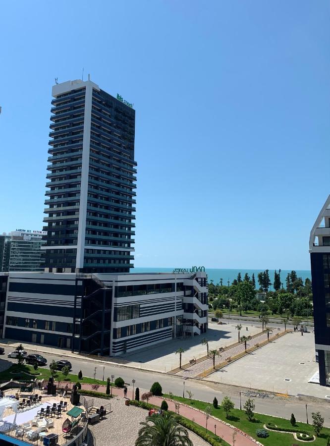 White Sails Apartment Batumi Exterior photo